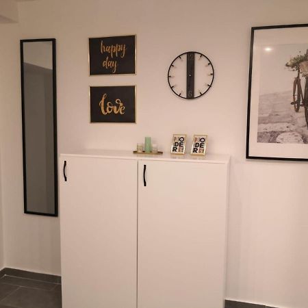 Bibi Zahumska Apartman Belgrade Luaran gambar